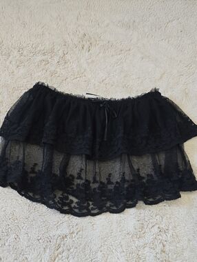 See By Chloé Black Lace Tiered cropped top